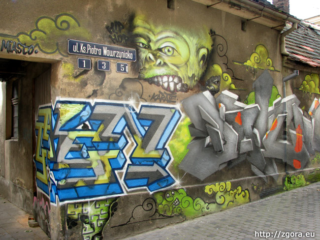 Mural na budynku przy ul. ks. Piotra Wawrzyniaka w Zielonej Górze